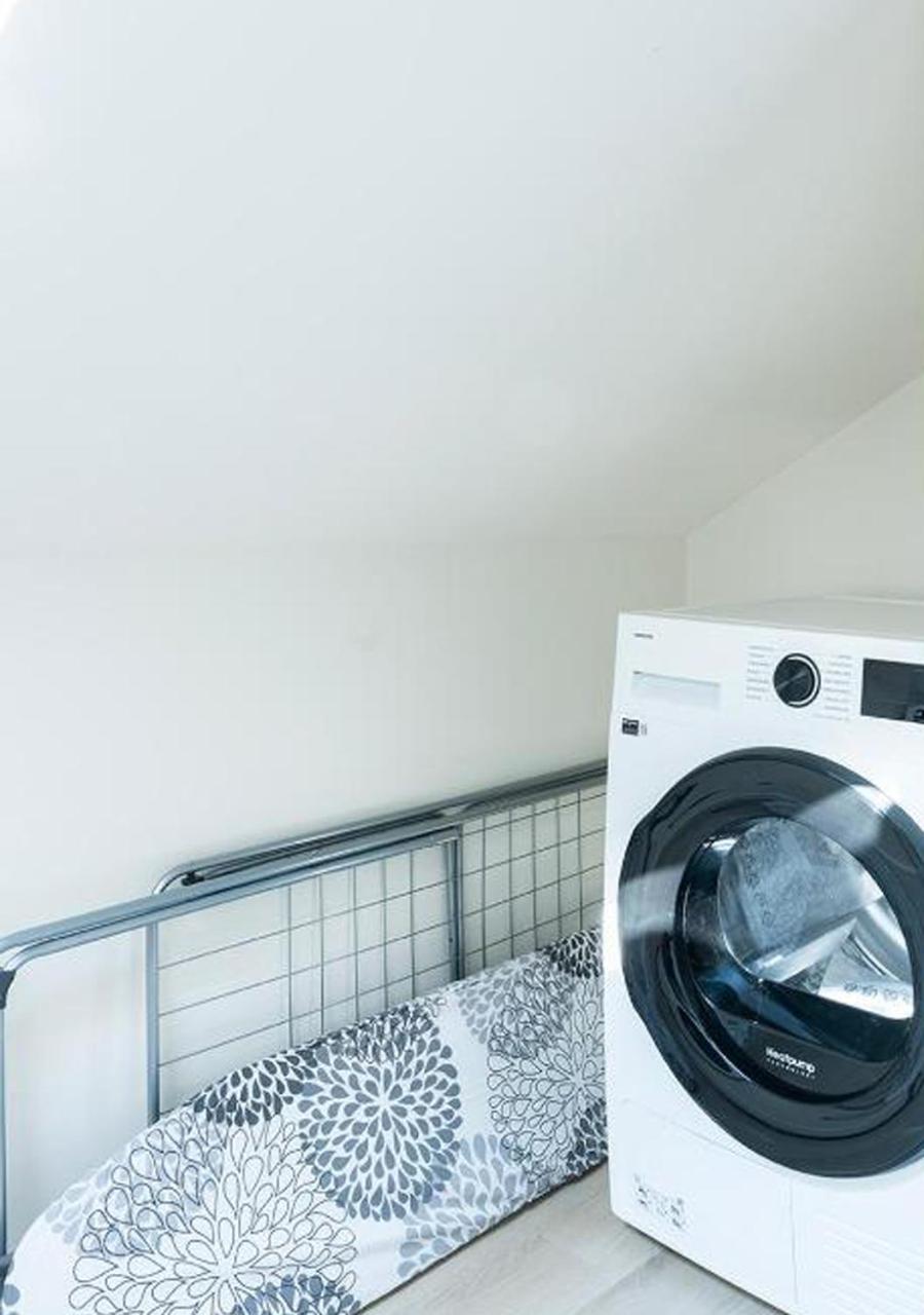 Prestigious Designer In Apartment *